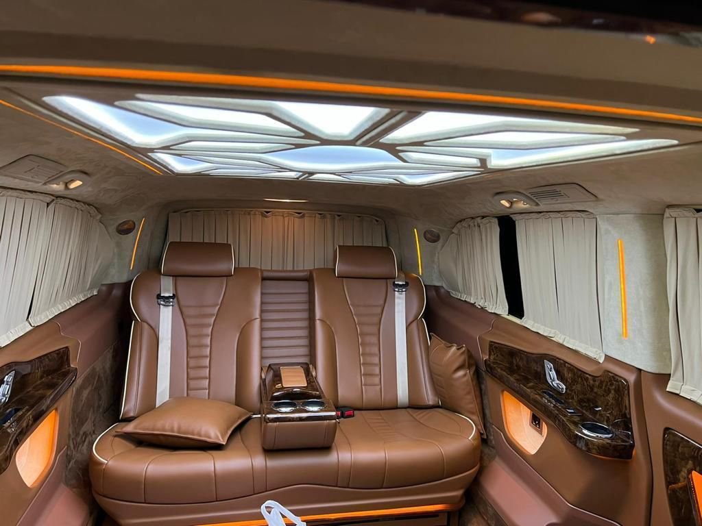 Mercedes Vito &  VW Private